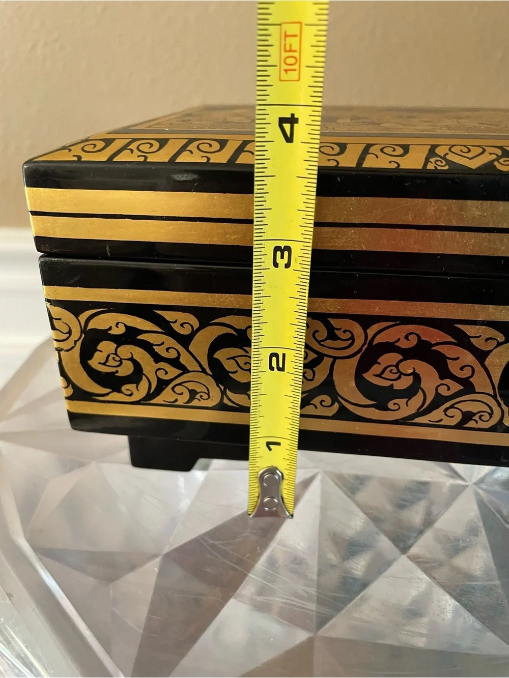 Egyptian Themed Black and Gold Lacquer Wind Up Musical Jewelry Box Red Velvet